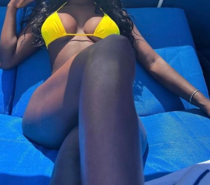 NEGRA LINDA QUE GOSTA DE UMA BOA FESTINHA . 8